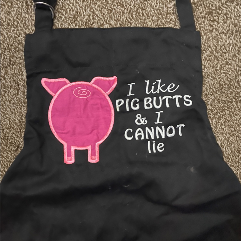 Fun apron with pockets